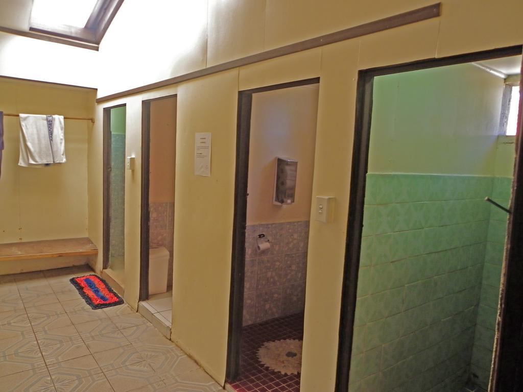 Ratu Kini Backpackers And Dive Resort Mana Kamer foto