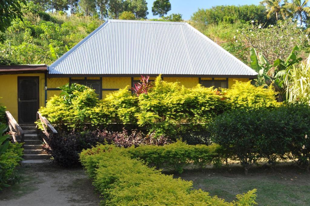 Ratu Kini Backpackers And Dive Resort Mana Kamer foto